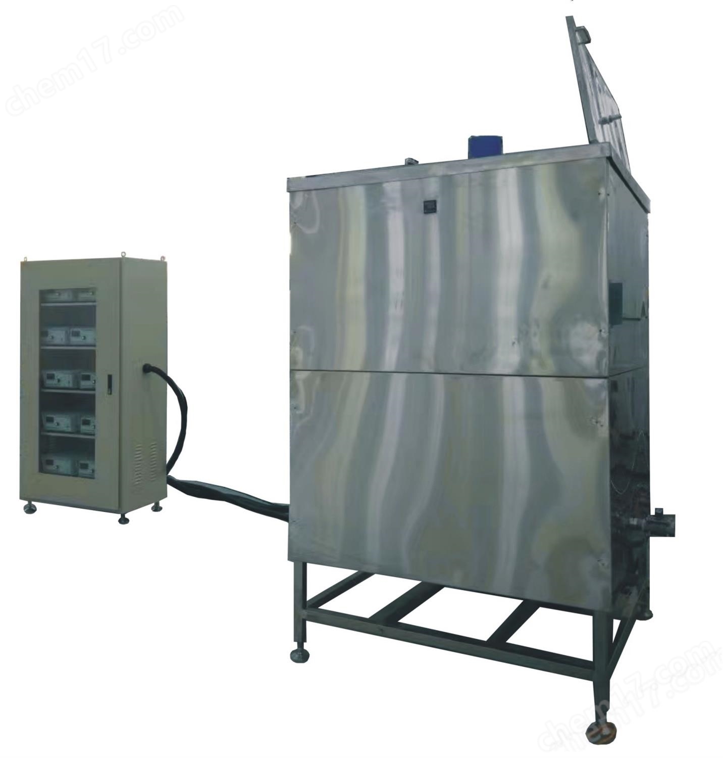 2月4日下午浙江杭州公安接到王女士报警电话那头声音颤抖：“我被骗了600万元钱转出去快3小时了”原来从事外贸生意的王女士常用WhatsApp与客户联系就在前一天她收到一条“账户异常需验证”的信息未加细想便点击通过这实则是骗子异地登录其账号的“授权验证”登录后骗子迅速分析聊天记录锁