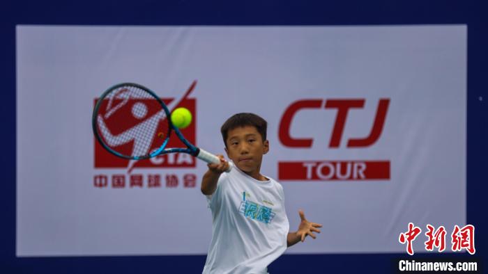 东北首次设立的钻石杯青少年网球挑战赛沈阳站