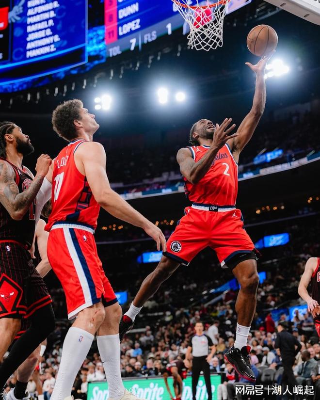 快船双星联手制胜 公牛两连败遭横扫