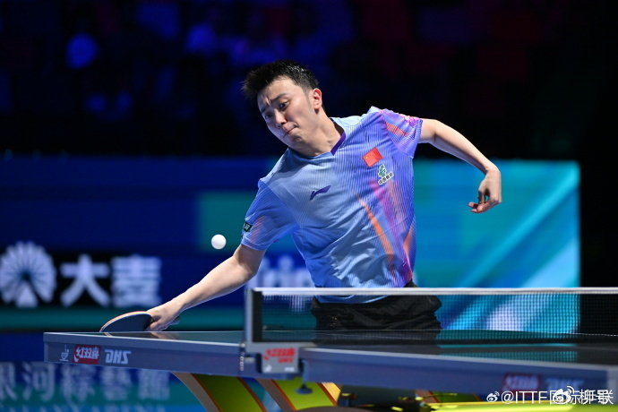 中国男乒双星闪耀WTT突尼斯赛首日，周启豪陈垣