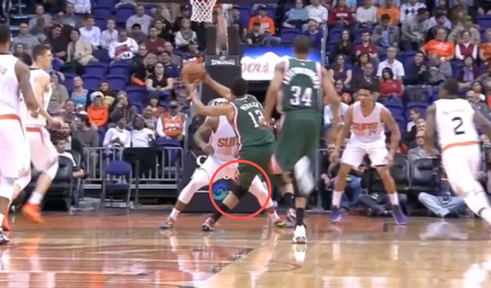 膝盖重伤改写雄鹿战术格局，帕克从天之骄子到