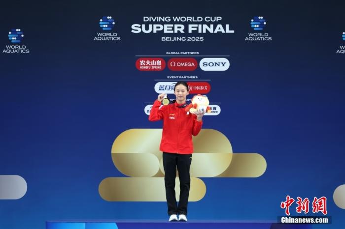 陈芋汐荣获世界泳联2025年度最佳女子跳水运动员